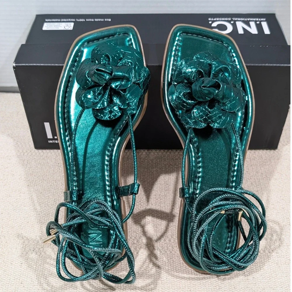 INC International Concepts Emerald Green Metallic Rosette Lace up Sandals 7.5M